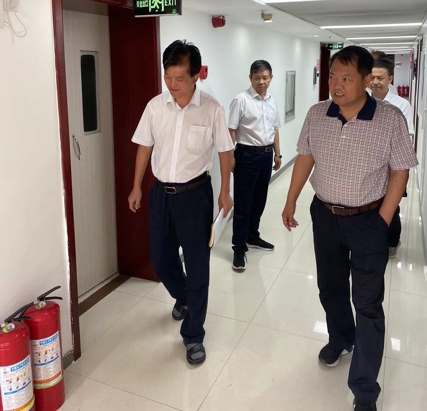 1625796433957026842.jpg 刘总检查.jpg