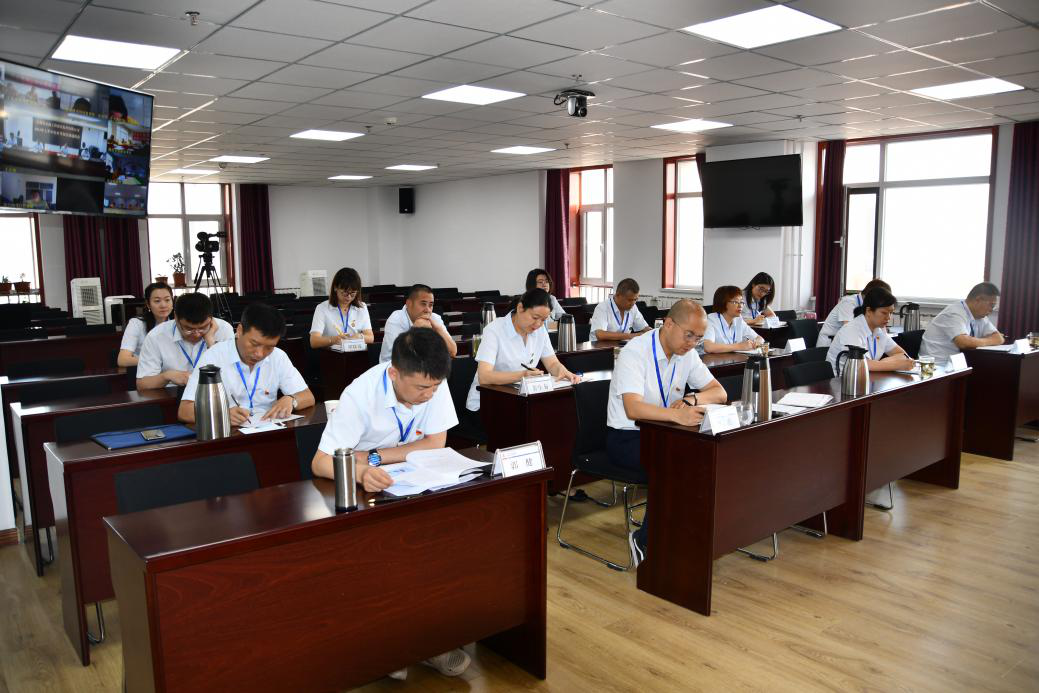 1629253855479005926.png 交通监理考核会2.png