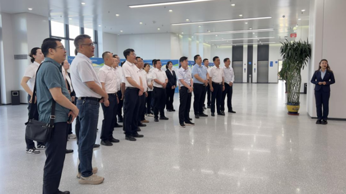 甘肃农垦集团普安康药业有限公司参观甘肃工程咨询集团廉洁文化作品展